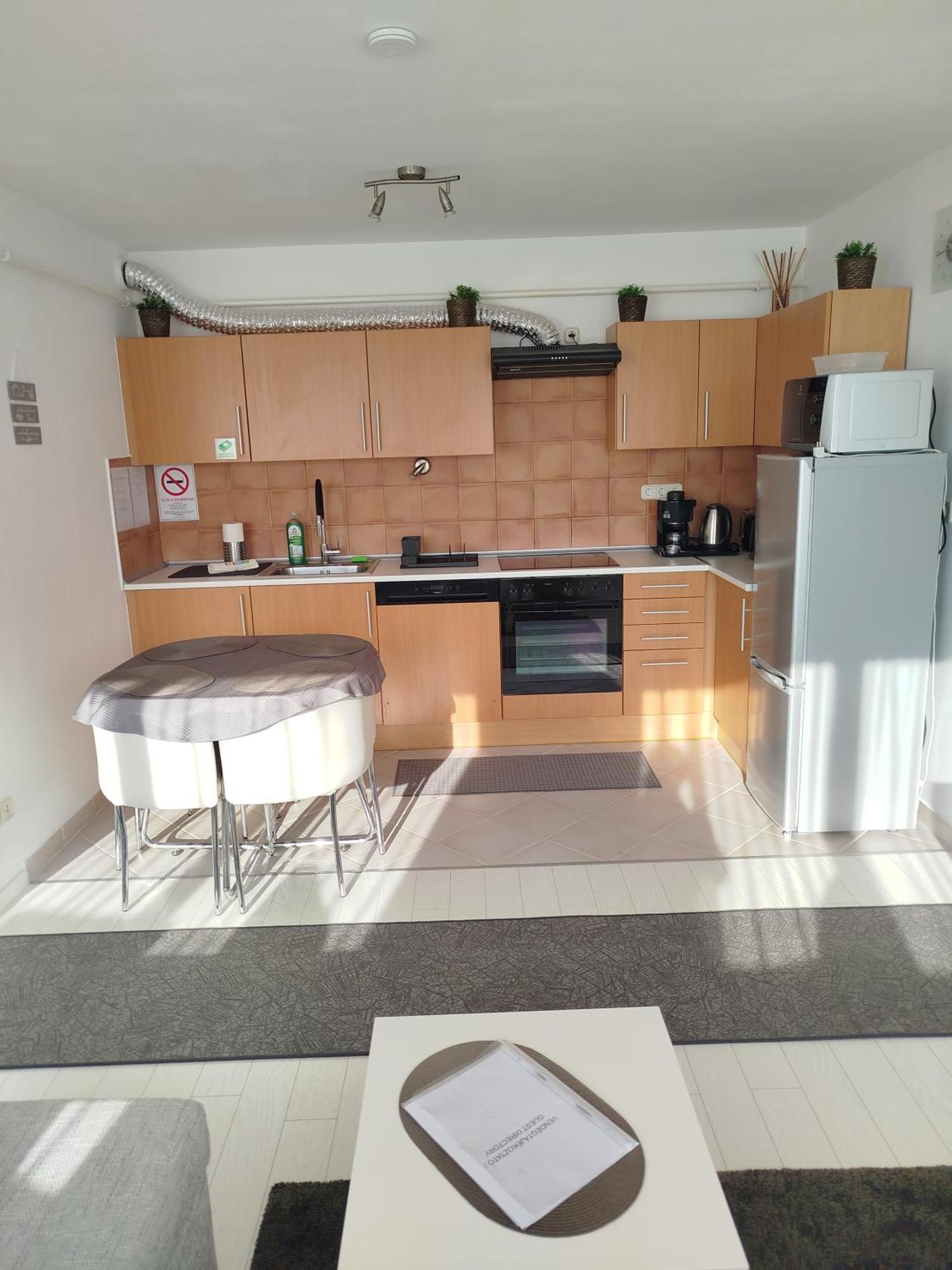 Csongor Apartman Budapest Luaran gambar